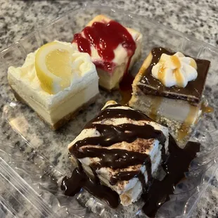 Homemade cheese cake sampler (take out)
