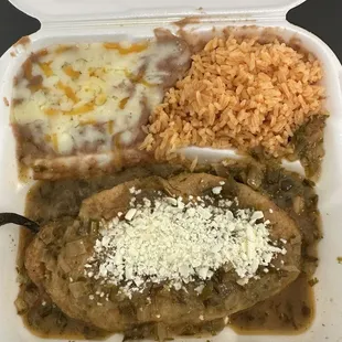 Chili Reino, rice and beans