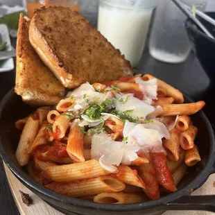 PENNE MARINARA-8/10