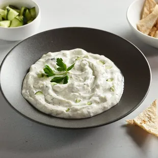 Yogurt with Cucumbers (Masto Khiar)
