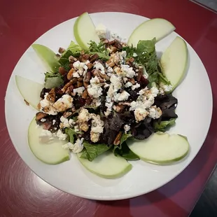 Anna&apos;s apple salad