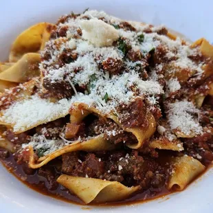 Parpadelle bolognese