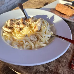 Fettuccine Alfredo