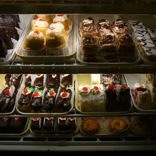 dessert, food