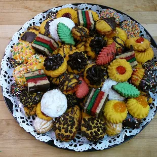 dessert, food