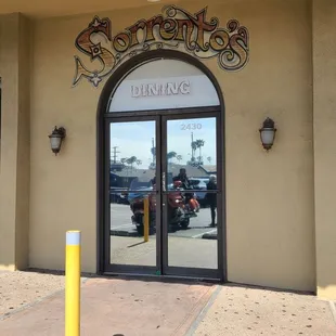 Enter here for Dining-In  06-03-2023