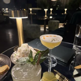 Journeyman, popcorn, queen b