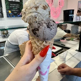 Cookie Butter Swirl Pint
