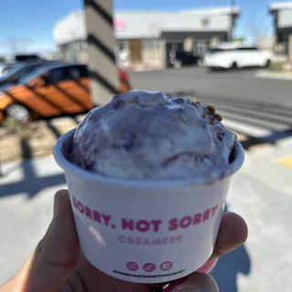 Bumbleberry Cheesecake Crumble Pint