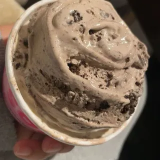 Double Stuffed Cookies & Cream Pint