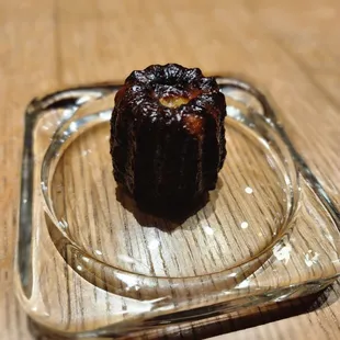 Canele de Bordeaux - rum, vanilla, miso