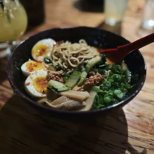 TanTanMen w/ extra egg