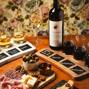 Aperitivo with our selection of wine flights and small bites!