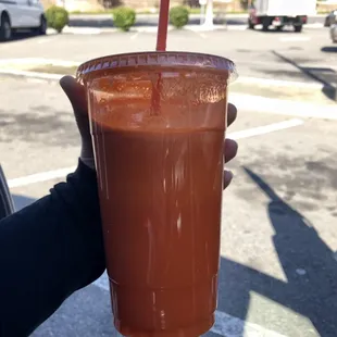 Jugó de naranja con zanahoria