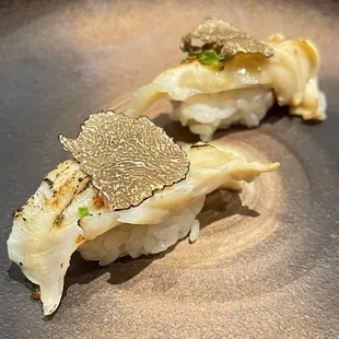 Mirukimo nigiri (Giant Clam Liver) one of my favorites.