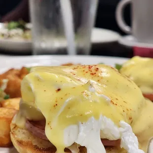 Eggs Benedict