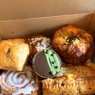 Pastry Box