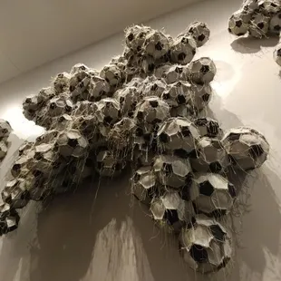 &apos;Obverse &amp; Reverse&apos; - Darío Escobar