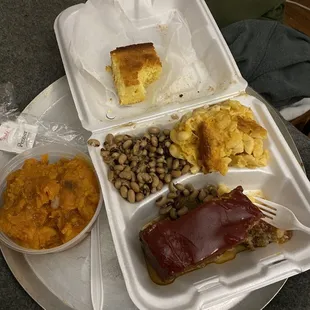 Everyday Special (1) protein, (2) sides, and (1) cornbread or roll. I also order a side yams.