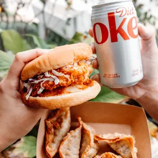 Chicken Sandwich Combo with Mandoo