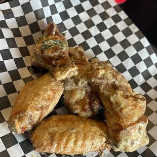 Collard green Jimmy Got Soul Wings wet (6)