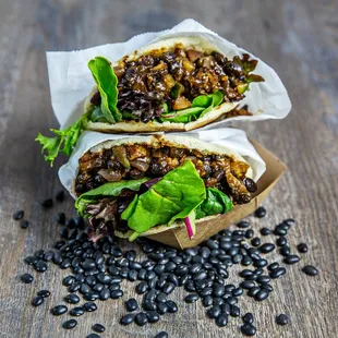 Arepa with black beans, zucchini and plantains!