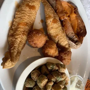 2 piece catfish... don&apos;t order!!!