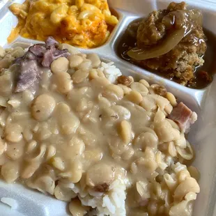 Limas over white rice, dressing and gravy, macaroni and cheese