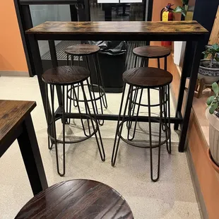 Dine in seating