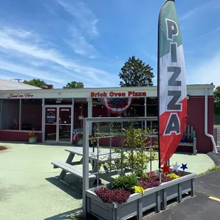 What a cool spot!