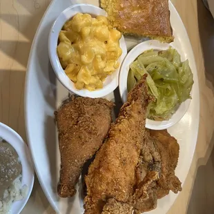 Friend chicken, fried cabbage &amp; Mac &amp; Cheese