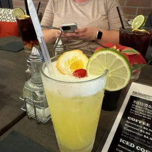 Passion fruit pisco sour