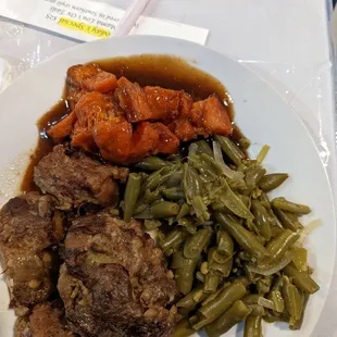 Smothered Oxtails, Candied yams and String beans
