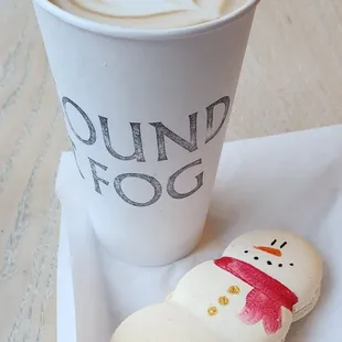 16oz mocha and snowman macaron (12/17/22)