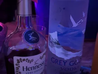 Elevate Lounge