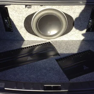 JL Audio custom car installation.