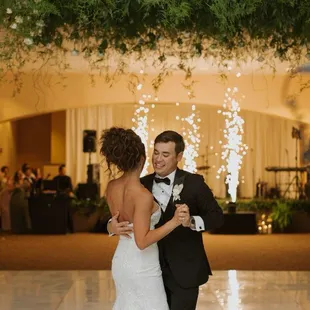 Our cold sparks at Yamamoto wedding. Perfect wow factor for your wedding!