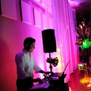 DJ Jerry &amp; our uplights