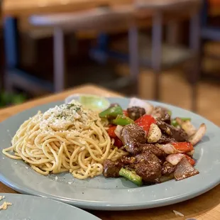 Garlic Noodle with Shaken Filet Mignon