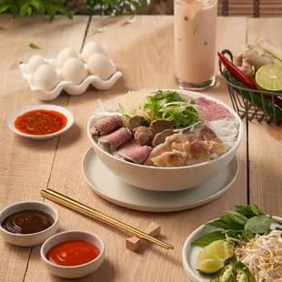 Pho Combination, Jasmine Milk Tea