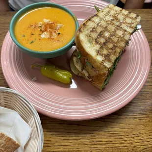 The house grilled cheese (also has ham and apples) and tomato basil soup.