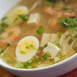 Create your own bowl with Tofu and shrimp