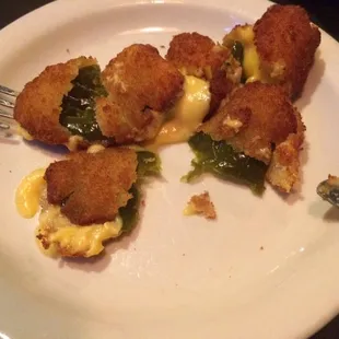 Jelepeňo plnené syrom a vyprážané