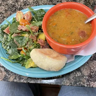 Mango tuna salad, broccoli white bean soup, Tuscan bread, cranberry LaCroix