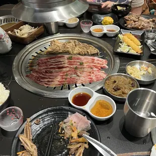 Bbq and hotpot