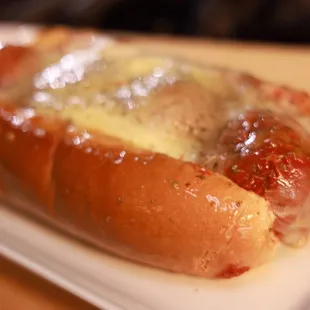 a hot dog on a plate