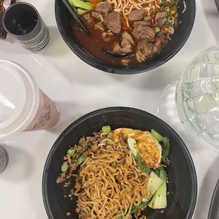 6. Chengdu Zajian Dry Noodles