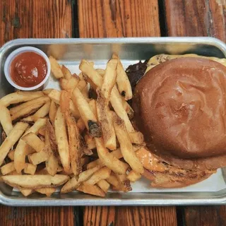 KID'S WAGYU CHEESEBURGER