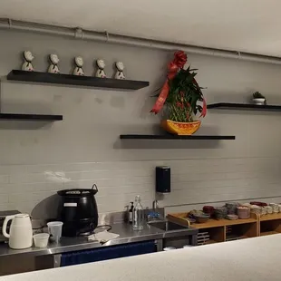sushi and sashimi, interior