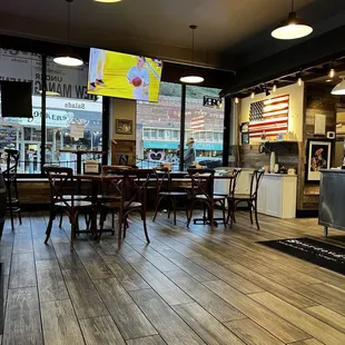 Interior w/ TV available for games